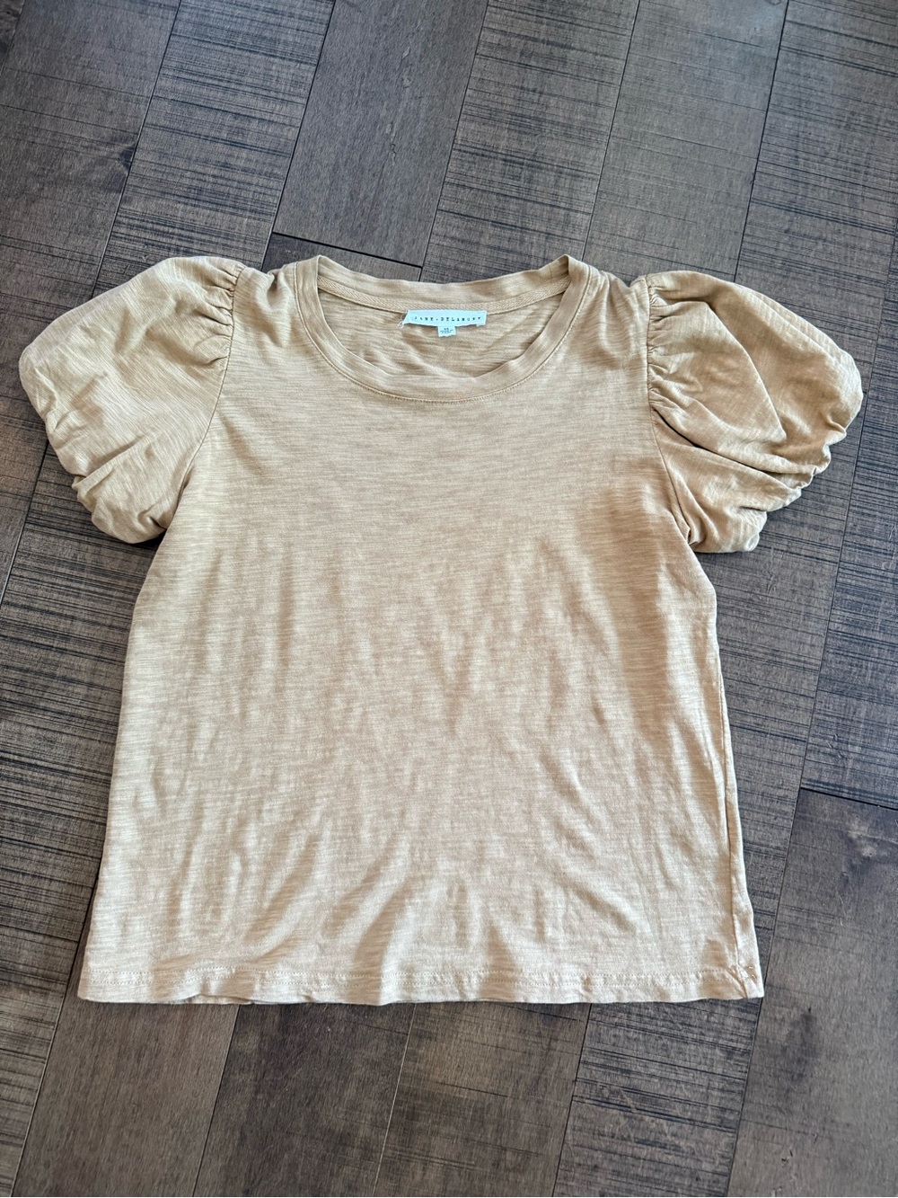 Jane + Delancey XS Puff Sleeve Tee in Light Tan shirt